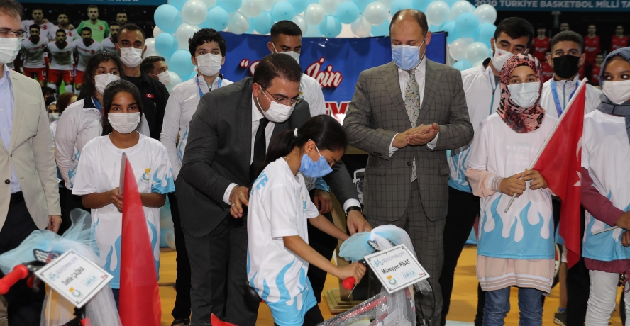 BAŞKAN CANPOLAT, YİNE GÖNÜLLERİ FETHETTİ